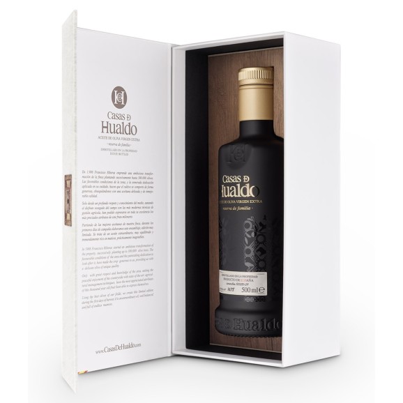 olive oil  casas de hualdo reserva de familia glass bottle 500 ml